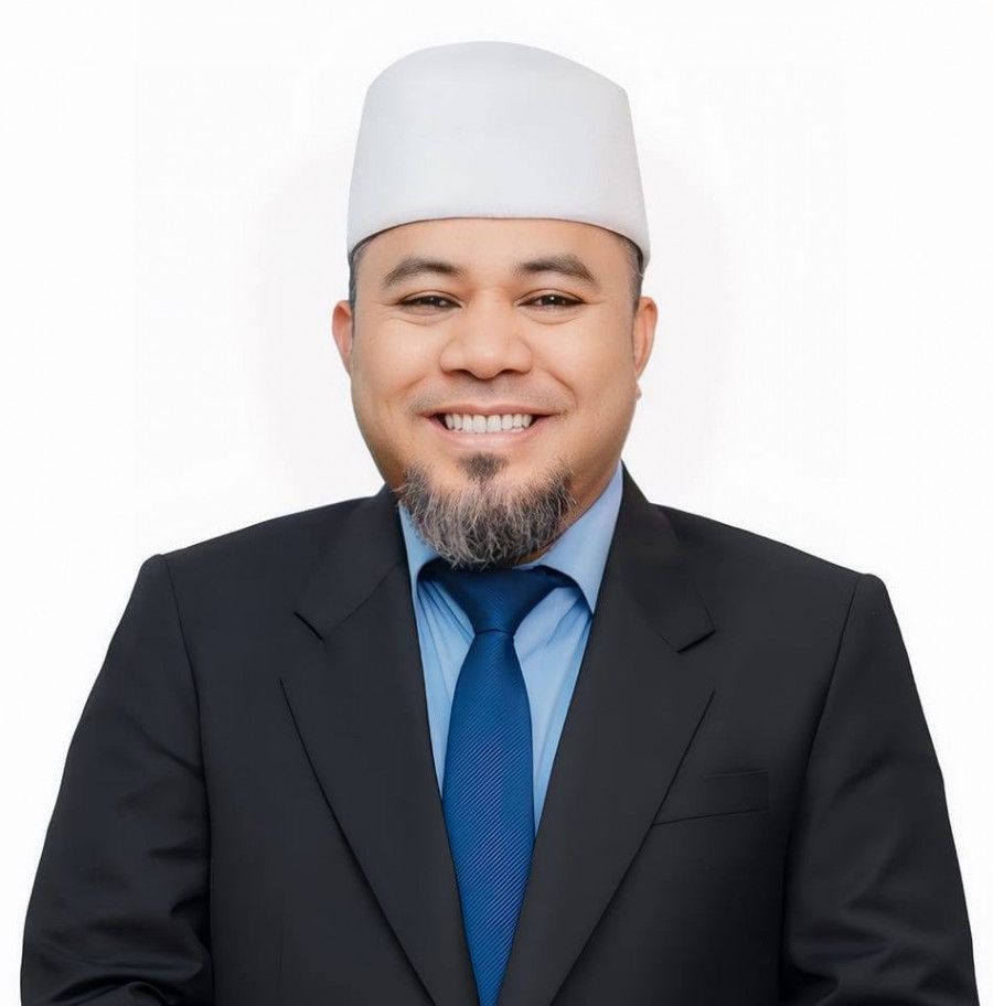 Profil Gubernur Helmi Hasan