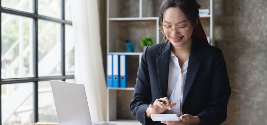 Perilaku Konsumen Digital: Memahami Tren dan Strategi Pemasaran Modern