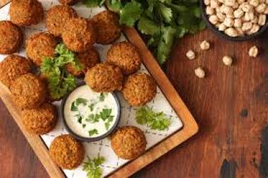 Dari Falafel hingga Maqluba: Kuliner Khas Palestina yang Harus Anda Coba