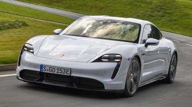 Pentingnya Desain Ergonomis Antarmuka Digital Porsche