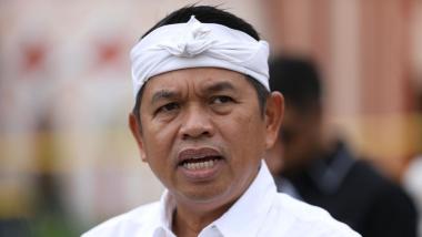 Profil Gubernur Dedi Mulyadi